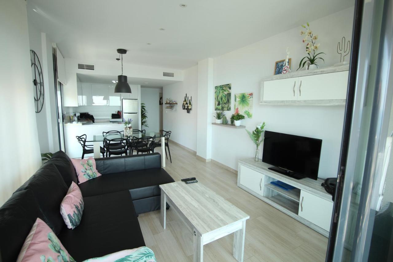 Luxury And Modern Beach Apartment With Sea Views La Mata  Zewnętrze zdjęcie